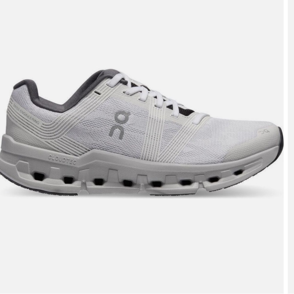 ON Cloudgo Women’s Size 10